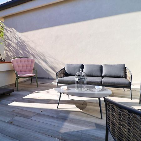 Vicolo Dei Signori Lägenhet Desenzano del Garda Exteriör bild